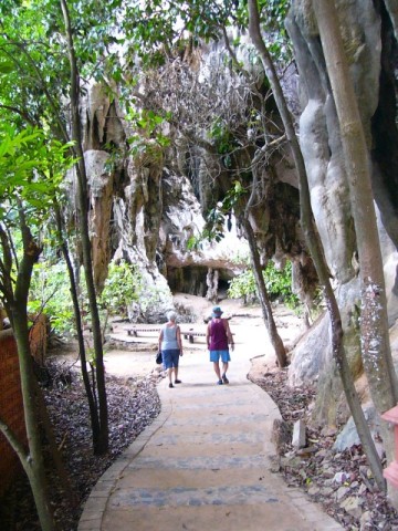 Rai Lay Jan-Pat On Walkway